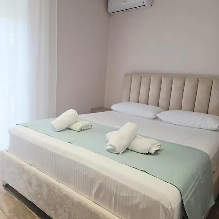 Ares Sarandë
