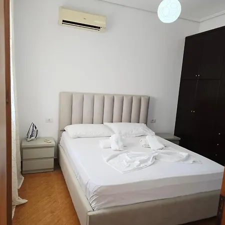 Leonel Apartment