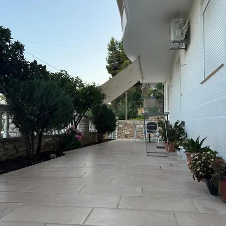 Ares * Σαράντα